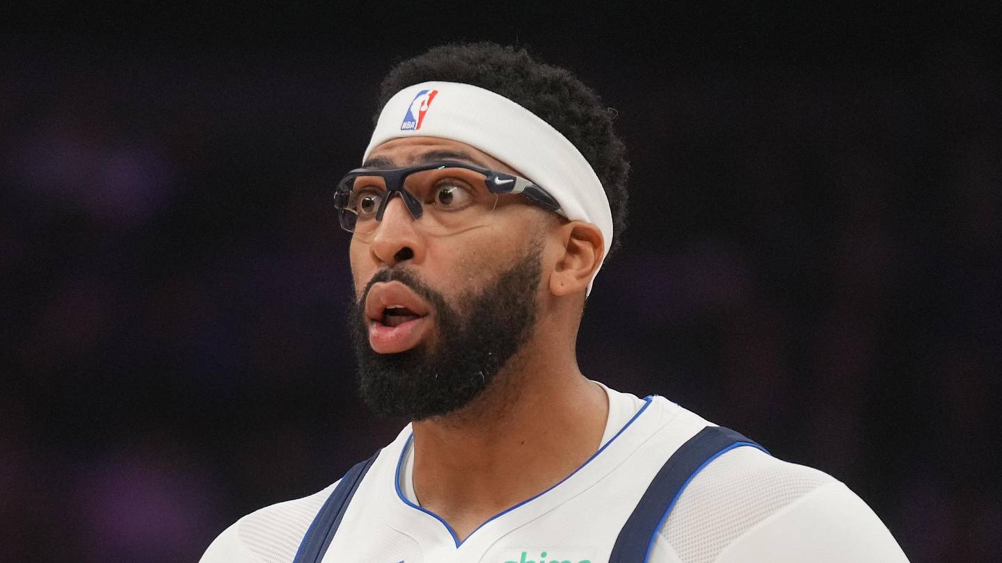 3 Players the Mavericks Must Trade Before the Deadline