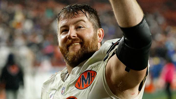 Chicago Bears guard Joe Thuney