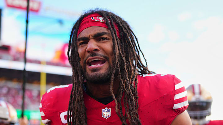 San Francisco 49ers linebacker Fred Warner (54)