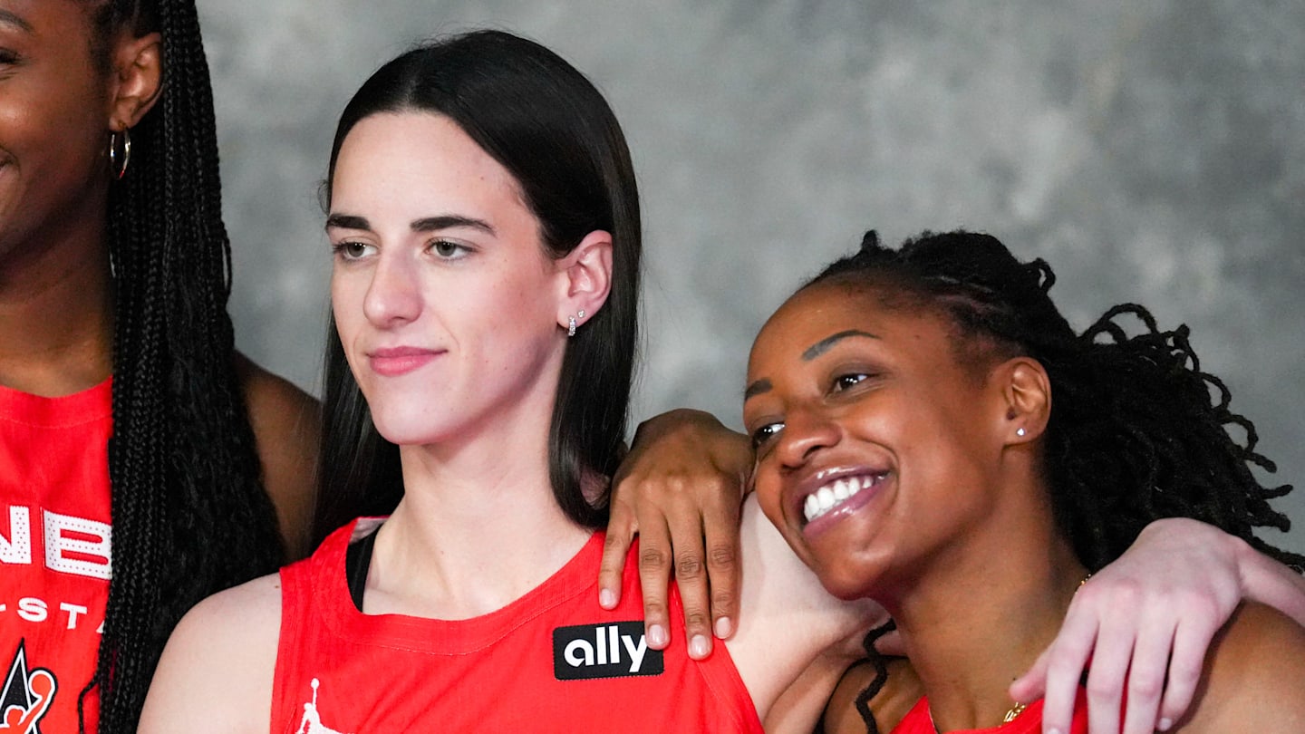 Caitlin Clark's 1-Word Kelsey Mitchell Comment Says It All Amid Fever  Career High