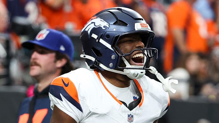 Denver Broncos v Las Vegas Raiders - NFL 2025