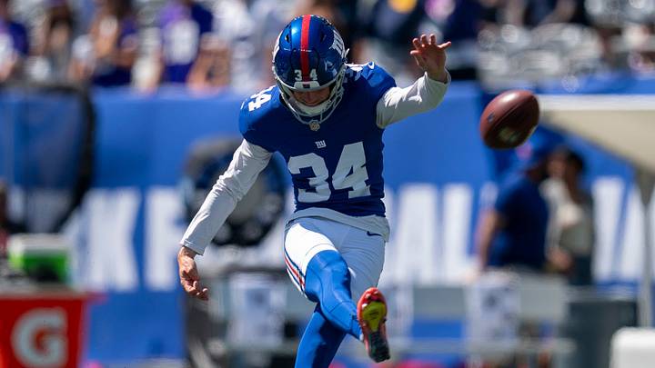 New York Giants - kicker Dominic Zvada