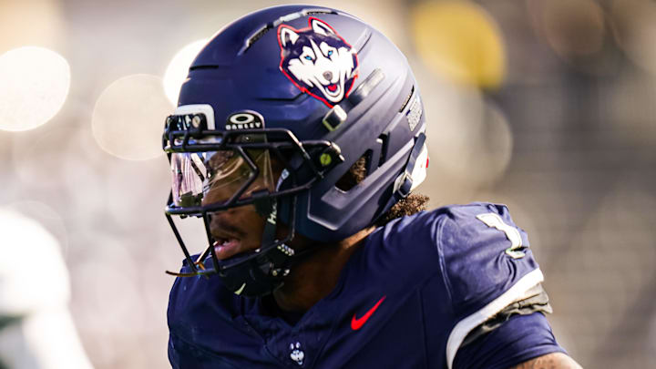 UConn Huskies wide receiver Skyler Bell
