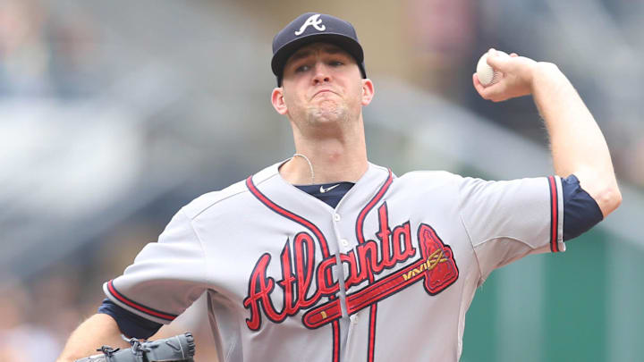 Jun 28, 2015; Pittsburgh, PA, USA; Atlanta Braves starting pitcher Alex Wood (40) delivers a pitch against the Pittsburgh Pirates during the first inning at PNC Park. Mandatory Credit: Charles LeClaire-Imagn Images