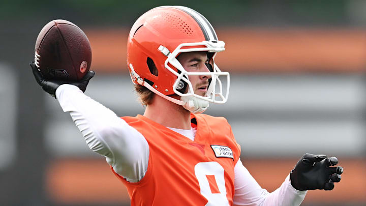 Browns quarterback Kenny Pickett is progressing in his recovery from a hamstring injury.