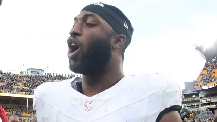 Linebacker Odafe Oweh