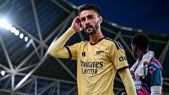 Zwischenzeitlich kam Fabio Vieira schon wieder für den FC Arsenal zum Einsatz Zwischenzeitlich kam Fabio Vieira schon wieder für den FC Arsenal zum Einsatz