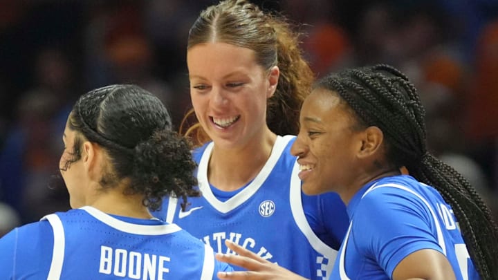 Kentucky's Asia Boone (8), Kentucky's Amelia Hassett (32) and Kentucky's Tonie Morgan (5) on the court during a game between the Lady Vols and Kentucky at Thompson-Boling Arena at Food City Center in Knoxville, Tenn., Jan. 22, 2026. Kentucky's Asia Boone (8), Kentucky's Amelia Hassett (32) and Kentucky's Tonie Morgan (5) on the court during a game between the Lady Vols and Kentucky at Thompson-Boling Arena at Food City Center in Knoxville, Tenn., Jan. 22, 2026.