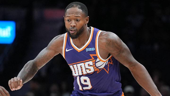 Oct 14, 2026; San Antonio, Texas, USA; Phoenix Suns forward Haywood Highsmith (19) dribbles against San Antonio Spurs forward David Jones Garcia (25) in the second half at Frost Bank Center. Mandatory Credit: Daniel Dunn-Imagn Images Oct 14, 2026; San Antonio, Texas, USA; Phoenix Suns forward Haywood Highsmith (19) dribbles against San Antonio Spurs forward David Jones Garcia (25) in the second half at Frost Bank Center. Mandatory Credit: Daniel Dunn-Imagn Images