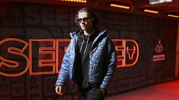 Nov 17, 2024; Chicago, Illinois, USA;   Chicago Bulls guard Josh Giddey (3) arrives at United Center before the game against the Houston Rockets . Mandatory Credit: Matt Marton-Imagn Images