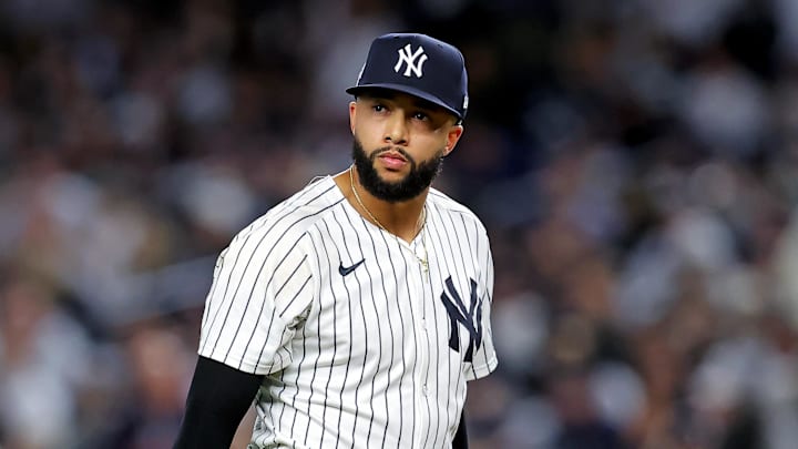 Oct 8, 2025; Bronx, New York, USA; New York Yankees pitcher Devin Williams (38) reacts after giving up a two run RBI during the seventh inning during game four of the ALDS round for the 2025 MLB playoffs at Yankee Stadium. Mandatory Credit: Brad Penner-Imagn Images Oct 8, 2025; Bronx, New York, USA; New York Yankees pitcher Devin Williams (38) reacts after giving up a two run RBI during the seventh inning during game four of the ALDS round for the 2025 MLB playoffs at Yankee Stadium. Mandatory Credit: Brad Penner-Imagn Images