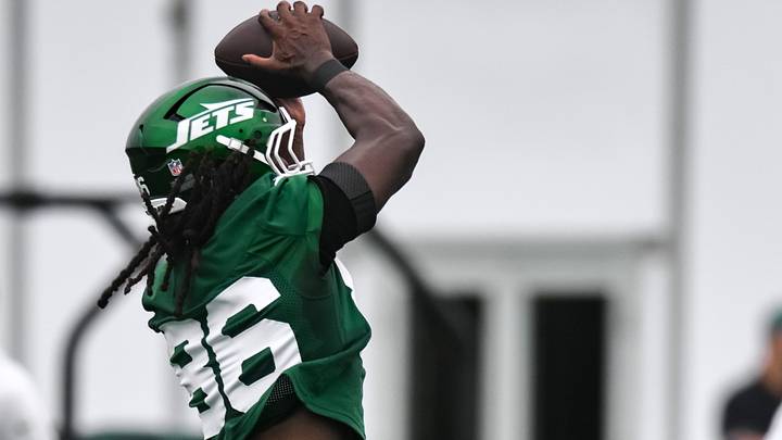 Kenyon Sadiq's injury might be Jelani Woods's best opportunity to extend his time with the Jets. Kenyon Sadiq's injury might be Jelani Woods's best opportunity to extend his time with the Jets.
