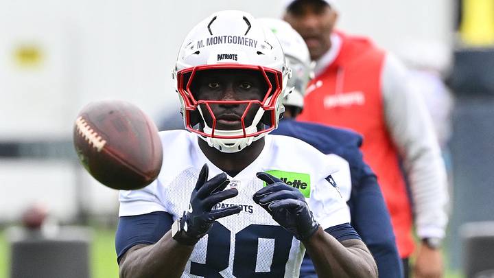 May 9, 2026; Foxborough, MA, USA; New England Patriots running back Myles Montgomery (39) catches the ball during the New England Patriots rookie camp at Gillette Stadium. Mandatory Credit: Eric Canha-Imagn Images May 9, 2026; Foxborough, MA, USA; New England Patriots running back Myles Montgomery (39) catches the ball during the New England Patriots rookie camp at Gillette Stadium. Mandatory Credit: Eric Canha-Imagn Images