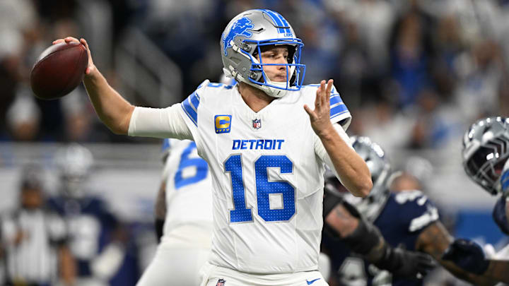 Detroit Lions quarterback Jared Goff (16) throws during the first half against the Dallas Cowboys at Ford Field Detroit Lions quarterback Jared Goff (16) throws during the first half against the Dallas Cowboys at Ford Field