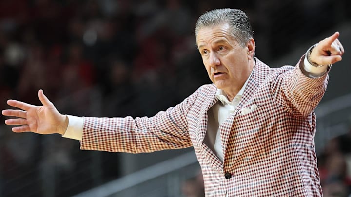 Arkansas Razorbacks coach John Calipari give directions during the second half against the Fresno State Bulldogs at Simmons Bank Arena. Arkansas Razorbacks coach John Calipari give directions during the second half against the Fresno State Bulldogs at Simmons Bank Arena.