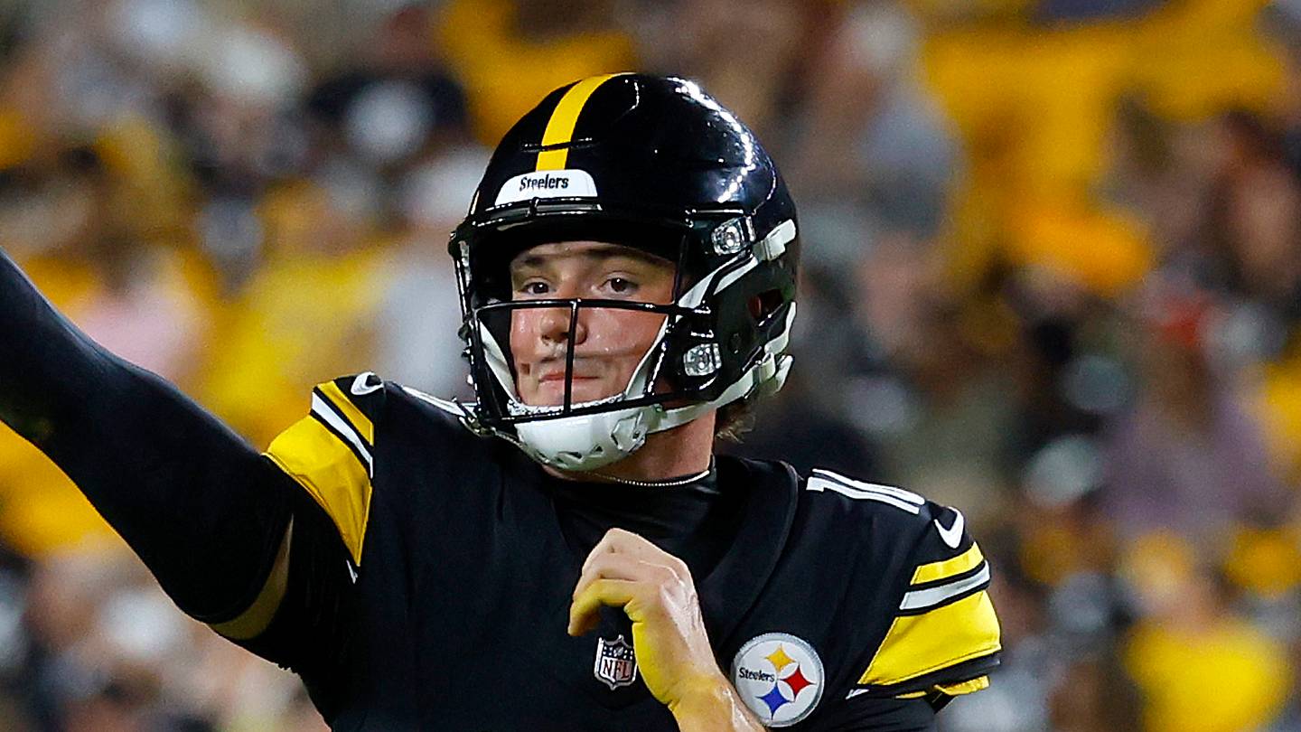 Ben Roethlisberger is buying the hype around Steelers' young QB duo