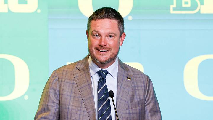 Jul 29, 2026; Chicago, IL, USA; Oregon Football head coach Dan Lanning speaks during Big Ten Media Days at Hilton Chicago. Mandatory Credit: Kamil Krzaczynski-Imagn Images Jul 29, 2026; Chicago, IL, USA; Oregon Football head coach Dan Lanning speaks during Big Ten Media Days at Hilton Chicago. Mandatory Credit: Kamil Krzaczynski-Imagn Images