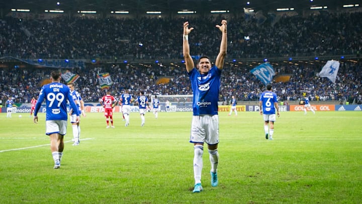 Raposa tem liderança da Série B cada vez mais consolidada