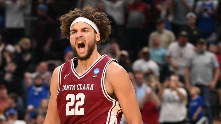 Mar 20, 2026; St. Louis, MO, USA; Santa Clara Broncos forward Allen Graves (22) reacts after making a basket against Kentucky Wildcats center Malachi Moreno (24) during the second half of a first round game of the men's 2026 NCAA Tournament at Enterprise Center.  Mandatory Credit: Jeff Curry-Imagn Images