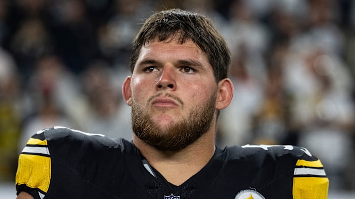 Pittsburgh Steelers center Zach Frazier