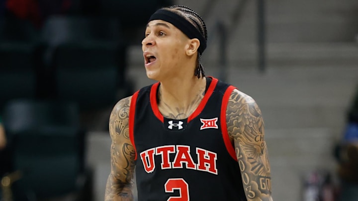 Utah Utes guard Terrence Brown (2) 