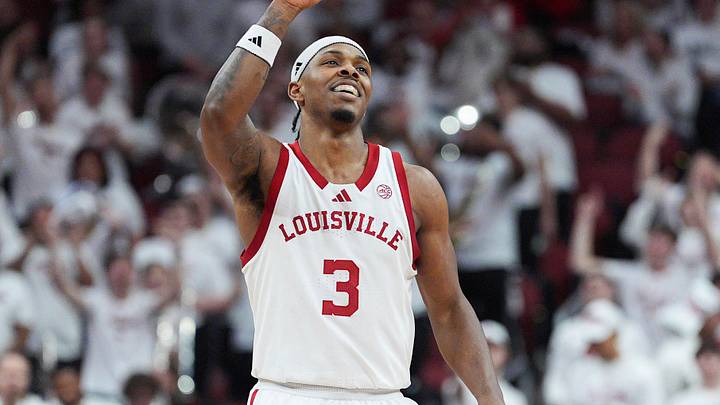 Louisville Cardinals guard Ryan Conwell (3) celebrates Louisville Cardinals guard Ryan Conwell (3) celebrates