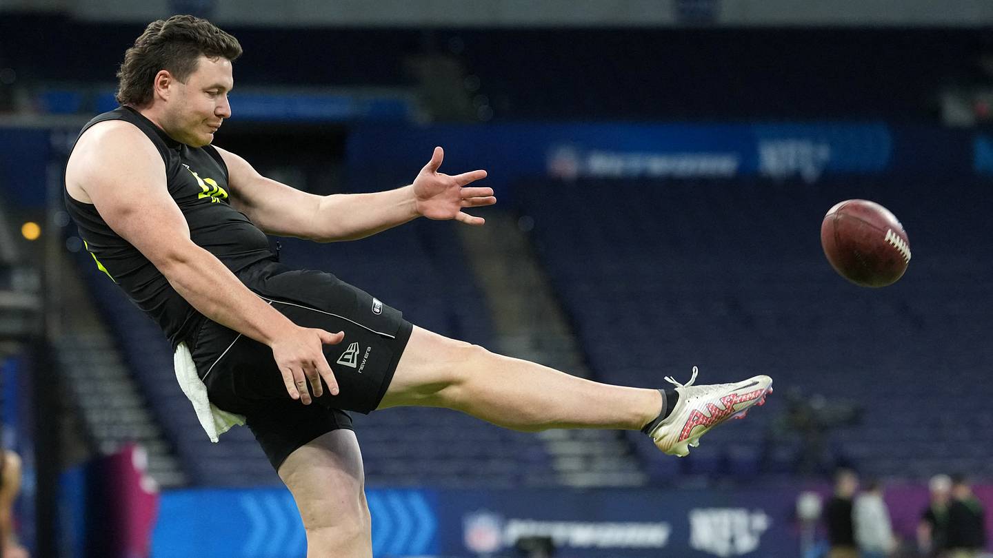 What to Know About New Vikings Punter Brett Thorson (And How He Ultimately Made 53-Man Roster)