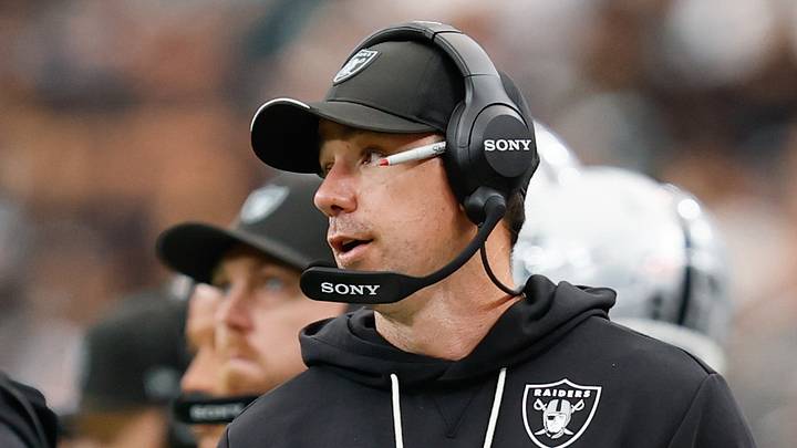 Sep 13, 2026; Paradise, Nevada, USA; Las Vegas Raiders head coach Klint Kubiak watches from the sideline during the game against the Miami Dolphins at Allegiant Stadium. Mandatory Credit: David Brytus-Imagn Images. Sep 13, 2026; Paradise, Nevada, USA; Las Vegas Raiders head coach Klint Kubiak watches from the sideline during the game against the Miami Dolphins at Allegiant Stadium. Mandatory Credit: David Brytus-Imagn Images.