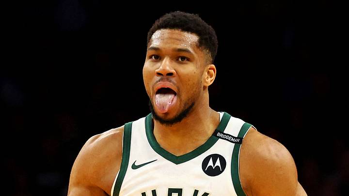 Mar 24, 2025; Phoenix, Arizona, USA; Milwaukee Bucks forward Giannis Antetokounmpo (34) reacts after a play during the second quarter against the Phoenix Suns at Footprint Center. Mandatory Credit: Mark J. Rebilas-Imagn Images Mar 24, 2025; Phoenix, Arizona, USA; Milwaukee Bucks forward Giannis Antetokounmpo (34) reacts after a play during the second quarter against the Phoenix Suns at Footprint Center. Mandatory Credit: Mark J. Rebilas-Imagn Images
