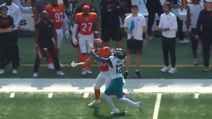 Travis Hunter was controversially called for pass interference while defending Bengals' receiver Andre Iosivas. 