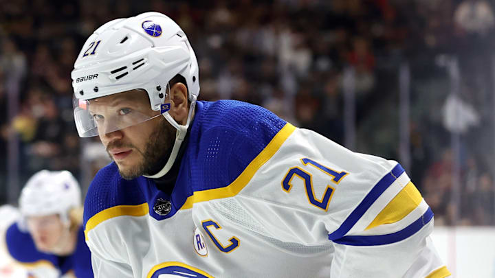 Buffalo Sabres v Arizona Coyotes
