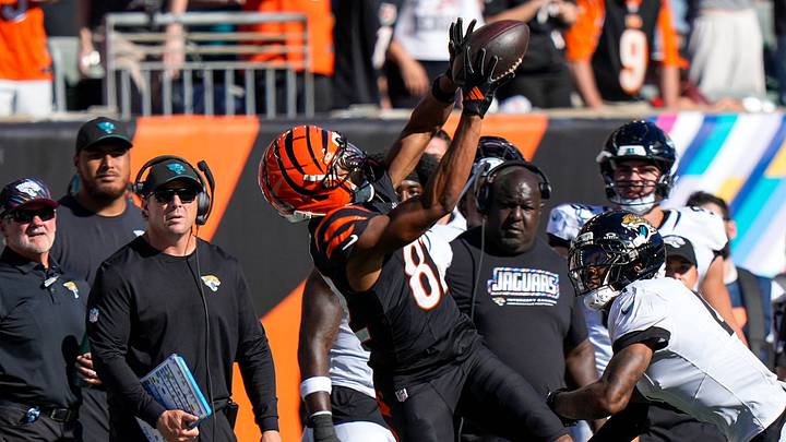 Cincinnati Bengals wide receiver Dohnte Meyers (81) catches a deep pass in the fourth quarter of the NFL Week 4 game between the Cincinnati Bengals and the Jacksonville Jaguars at Paycor Stadium in Cincinnati on Sunday, Oct. 4, 2026. The Bengals fell to 2-2 on the season with a 22-17 loss at home. Cincinnati Bengals wide receiver Dohnte Meyers (81) catches a deep pass in the fourth quarter of the NFL Week 4 game between the Cincinnati Bengals and the Jacksonville Jaguars at Paycor Stadium in Cincinnati on Sunday, Oct. 4, 2026. The Bengals fell to 2-2 on the season with a 22-17 loss at home.