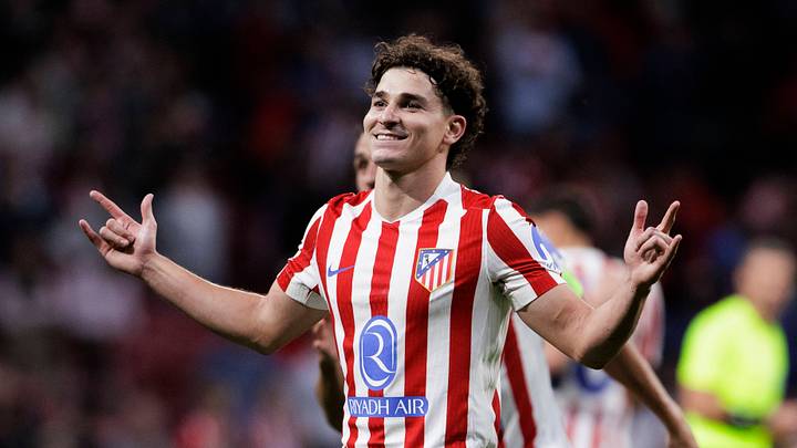 Hat Julian Alvarez einem Atleti-Verbleib zugestimmt? Hat Julian Alvarez einem Atleti-Verbleib zugestimmt?