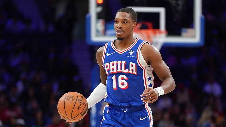 Apr 13, 2025; Philadelphia, Pennsylvania, USA; Philadelphia 76ers guard Lonnie Walker IV (16) controls the ball against the Chicago Bulls in the second quarter at Wells Fargo Center.