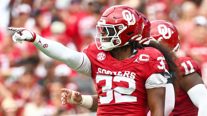 Oklahoma Sooners defensive lineman R Mason Thomas reacts after a sack against the Auburn Tigers Oklahoma Sooners defensive lineman R Mason Thomas reacts after a sack against the Auburn Tigers