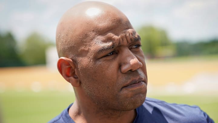 Former Atlanta Falcons assistant Charles London joined the New York Jets' coaching staff.