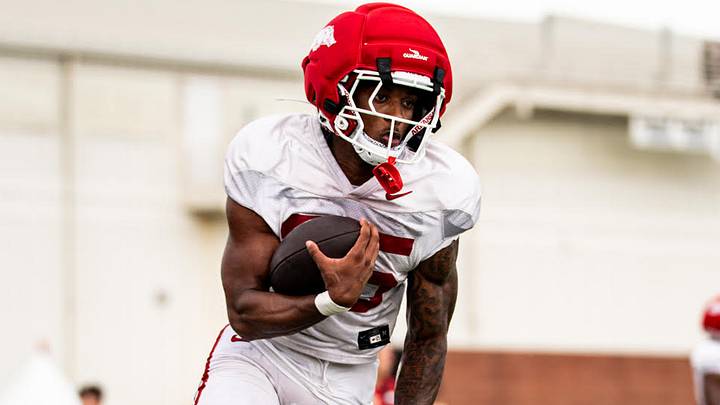 Redshirt Freshman Markeylin Batton during a Fall Camp running drill. Redshirt Freshman Markeylin Batton during a Fall Camp running drill.