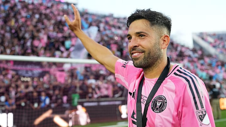 Jordi Alba Makes Lightning-Fast Comeback to Professional Soccer