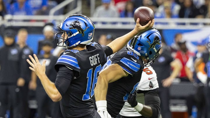 Detroit Lions quarterback Jared Goff (16) drops back to pass against the Tampa Bay Buccaneers during the first half 