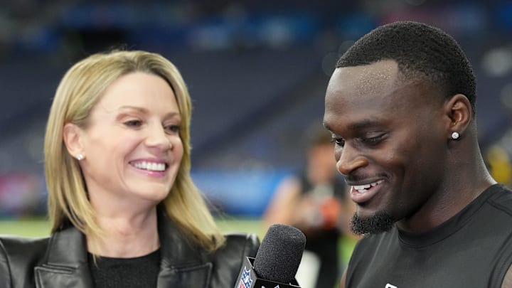 NFL Network reporter Stacey Dales interviews Notre Dame running back Jeremiyah Love (RB11). Mandatory Credit: Kirby Lee-Imagn Images NFL Network reporter Stacey Dales interviews Notre Dame running back Jeremiyah Love (RB11). Mandatory Credit: Kirby Lee-Imagn Images