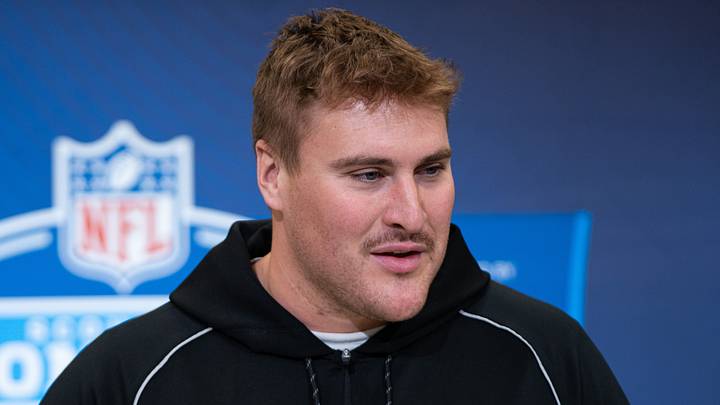 Kentucky offensive lineman Jager Burton Kentucky offensive lineman Jager Burton