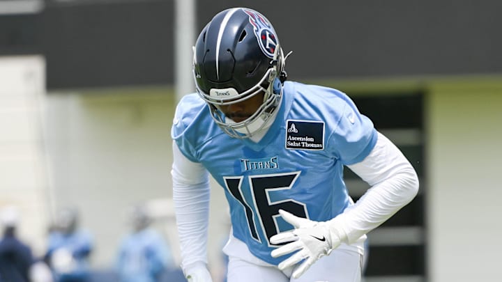 Jun 10, 2025; Nashville, TN, USA;  Tennessee Titans wide receiver Treylon Burks (16) does foot work drills during minicamp at Nissan Stadium. Mandatory Credit: Steve Roberts-Imagn Images