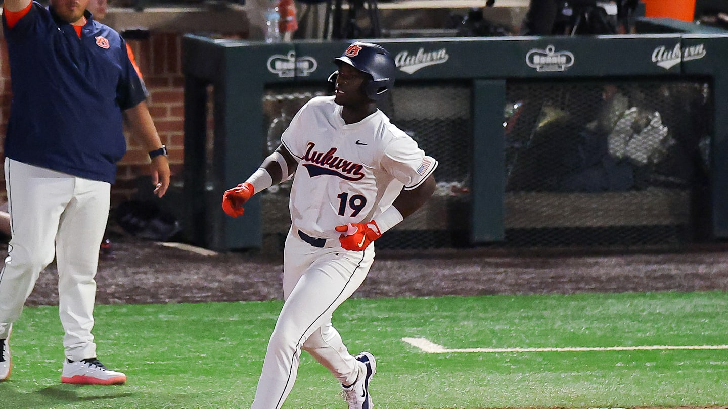 Auburn Blows Out Georgia to Close Regular Season, SEC Tournament Schedule Set