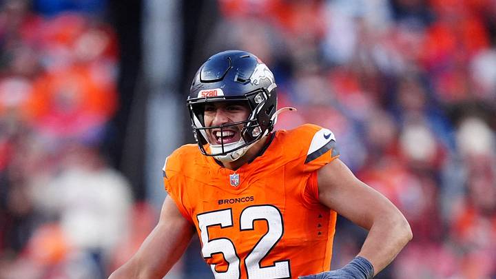 Denver Broncos linebacker Jonah Elliss 