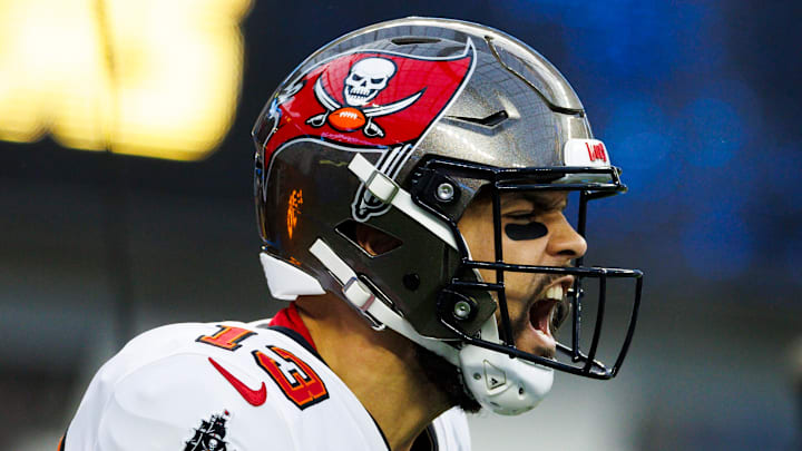 Despite breaking his clavicle less than two months ago, Tampa Bay Buccaneers WR Mike Evans is set to return much sooner than anyone expected. Despite breaking his clavicle less than two months ago, Tampa Bay Buccaneers WR Mike Evans is set to return much sooner than anyone expected.