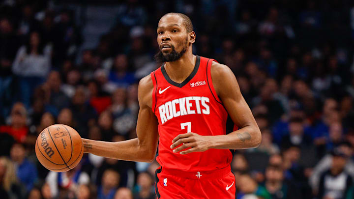 Dec 6, 2025; Dallas, Texas, USA; Houston Rockets forward Kevin Durant (7) brings the ball up the court during the first quarter against the Dallas Mavericks at American Airlines Center. Mandatory Credit: Andrew Dieb-Imagn Images