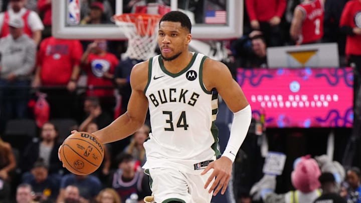 Jan 25, 2025; Inglewood, California, USA; Milwaukee Bucks forward Giannis Antetokounmpo (34) dribbles the ball against the LA Clippers in the second half at Intuit Dome. Mandatory Credit: Kirby Lee-Imagn Images
