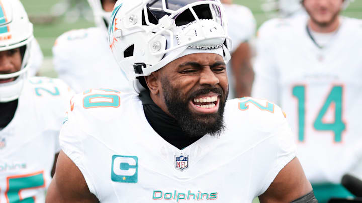 Miami Dolphins linebacker Jordyn Brooks Miami Dolphins linebacker Jordyn Brooks