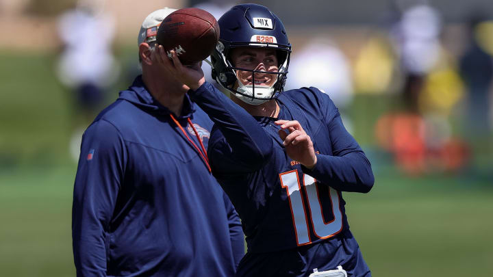 May 23, 2024; Englewood, CO, USA; Denver Broncos quarterback Bo Nix (10) during organized team activities at Centura Health Training Center. Mandatory Credit: Isaiah J. Downing-USA TODAY Sports May 23, 2024; Englewood, CO, USA; Denver Broncos quarterback Bo Nix (10) during organized team activities at Centura Health Training Center. Mandatory Credit: Isaiah J. Downing-USA TODAY Sports