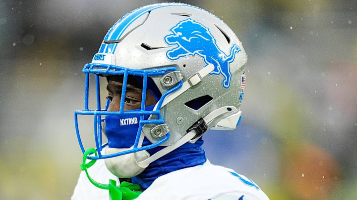 Detroit Lions cornerback Terrion Arnold (0).
